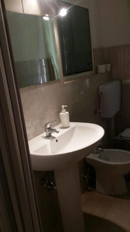Atrium Rooms 卡塔尼亚 外观 照片