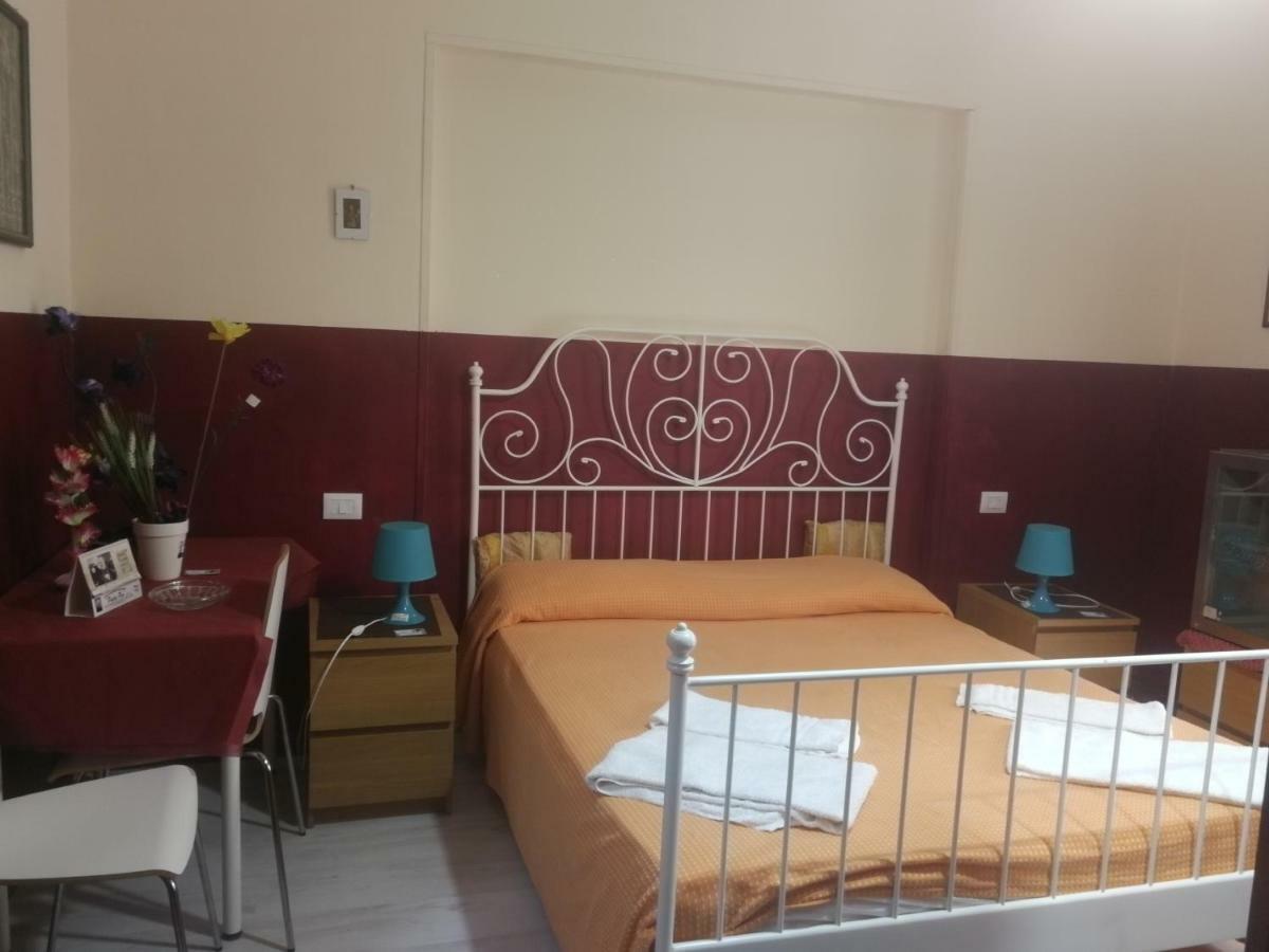 Atrium Rooms 卡塔尼亚 外观 照片
