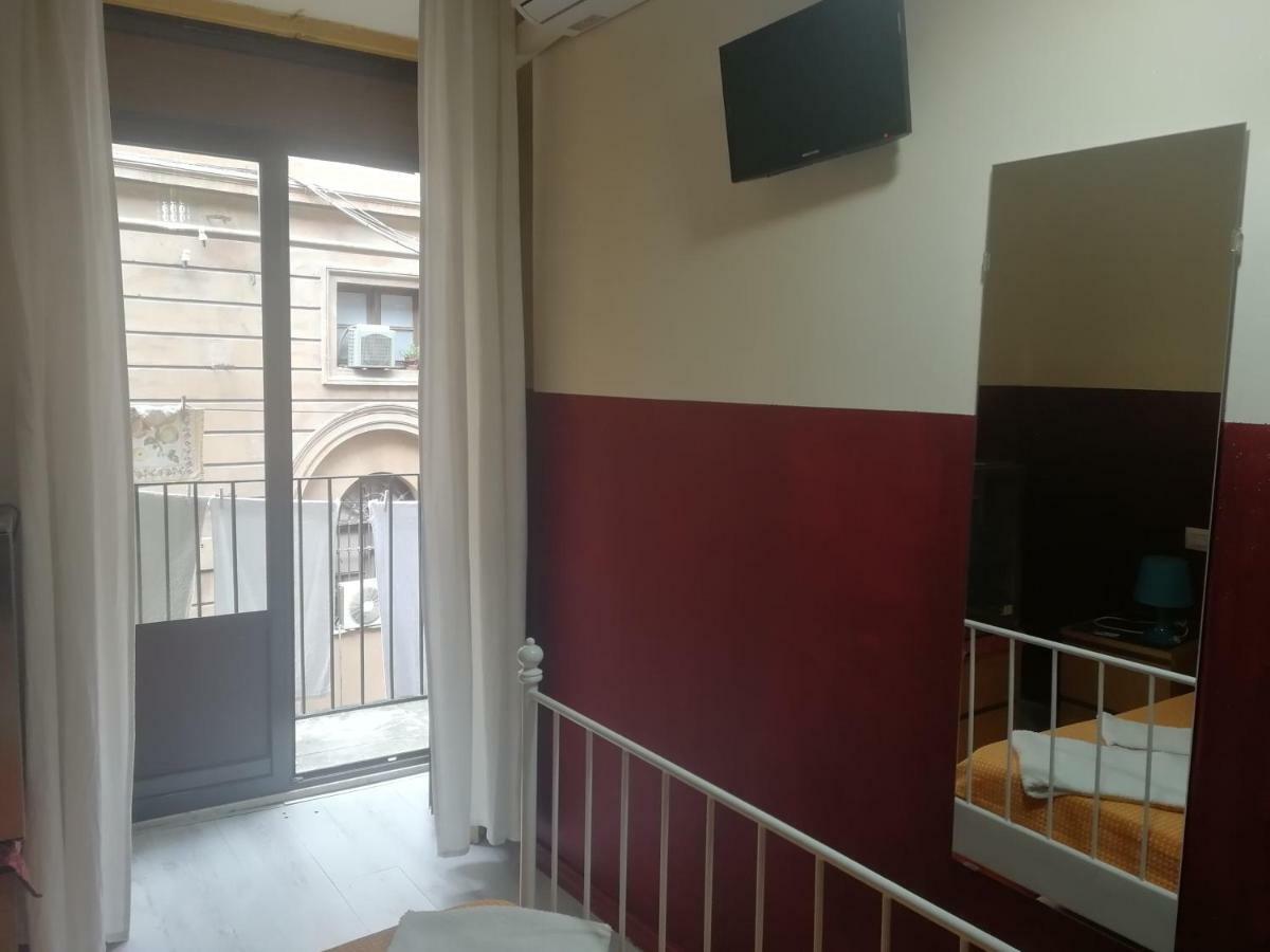 Atrium Rooms 卡塔尼亚 外观 照片